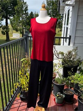 Exclusively Misook Pant & Top Women Size M 2 Pc Set Wine Red & Black Easy Care